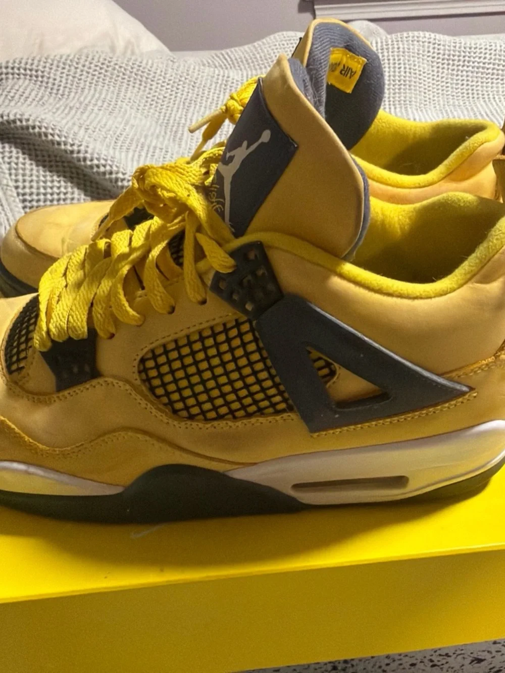 Jordan Men’s Sneakers in Yellow and Black